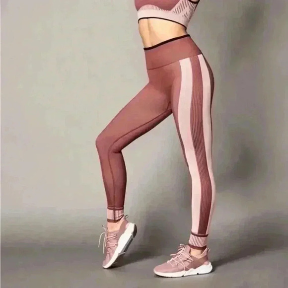 Fabletics Pants - FABLETICS MAUVE PINK/striped leggings